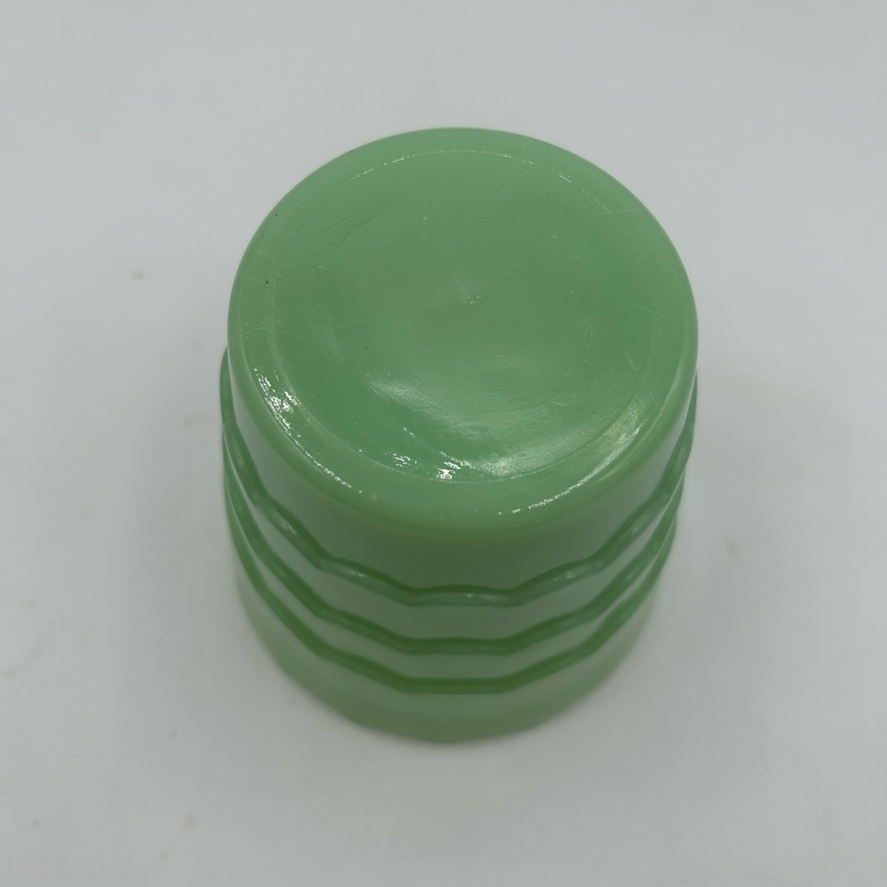 Vintage 1950s Anchor Hocking Fire King Jadeite Scallop Edge Flower Pot Planter - Picture 4 of 5